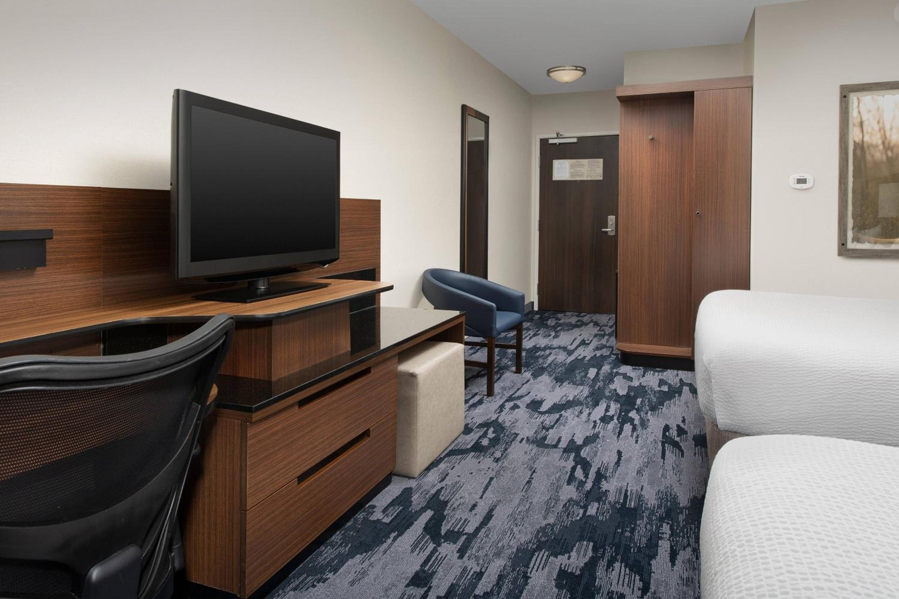 Fairfield Inn Suites Baltimore BWI Airport - Property Image 7
