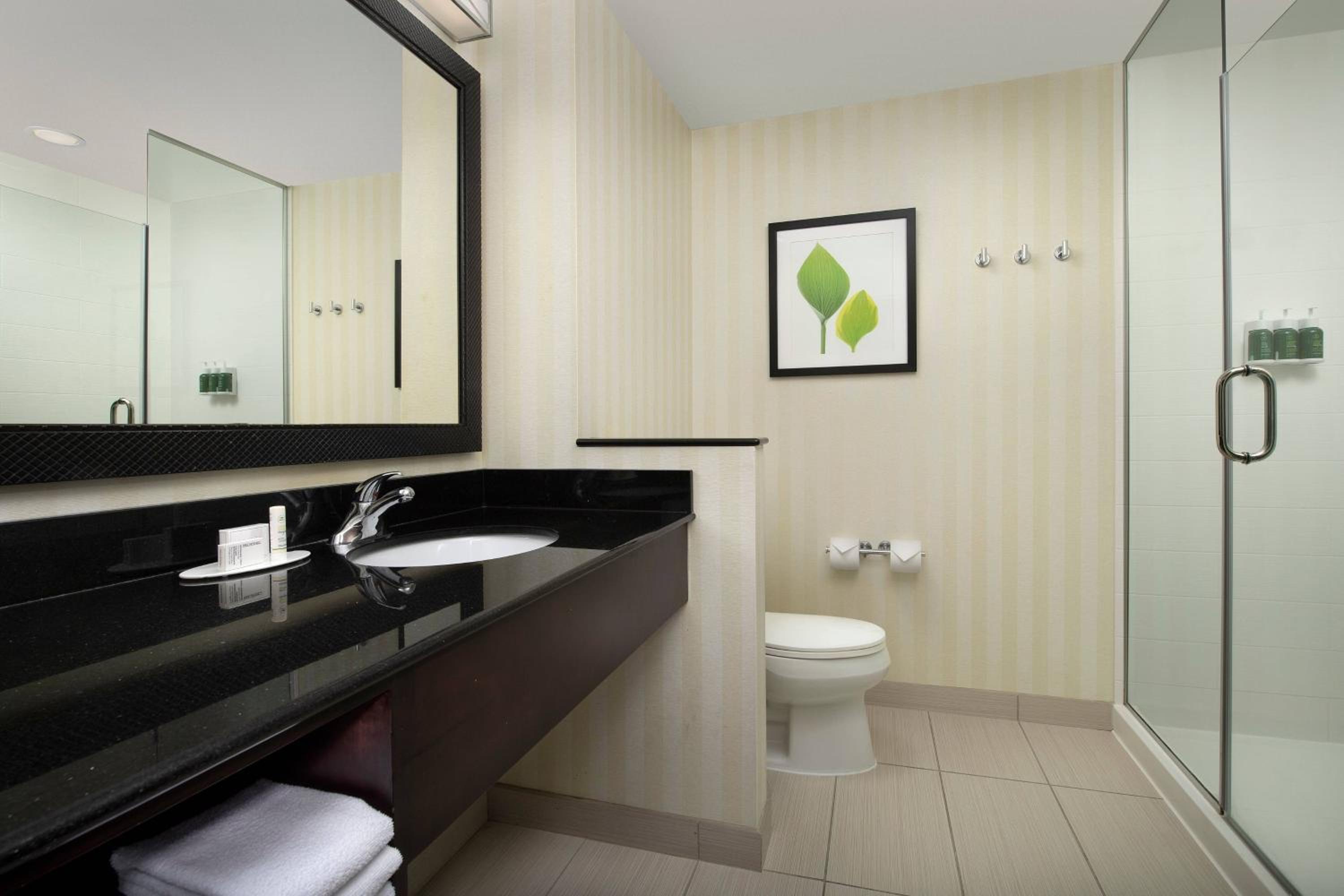 Fairfield Inn Suites Baltimore BWI Airport - Property Image 13