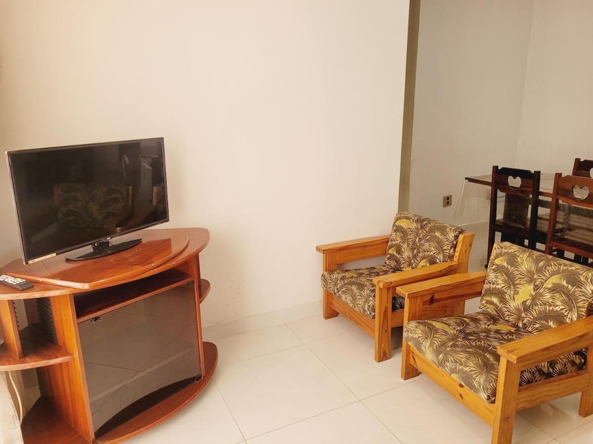 Apartamento a 250mts Da Praia, 6 hospedes, Wi-Fi, 1 vaga garagem