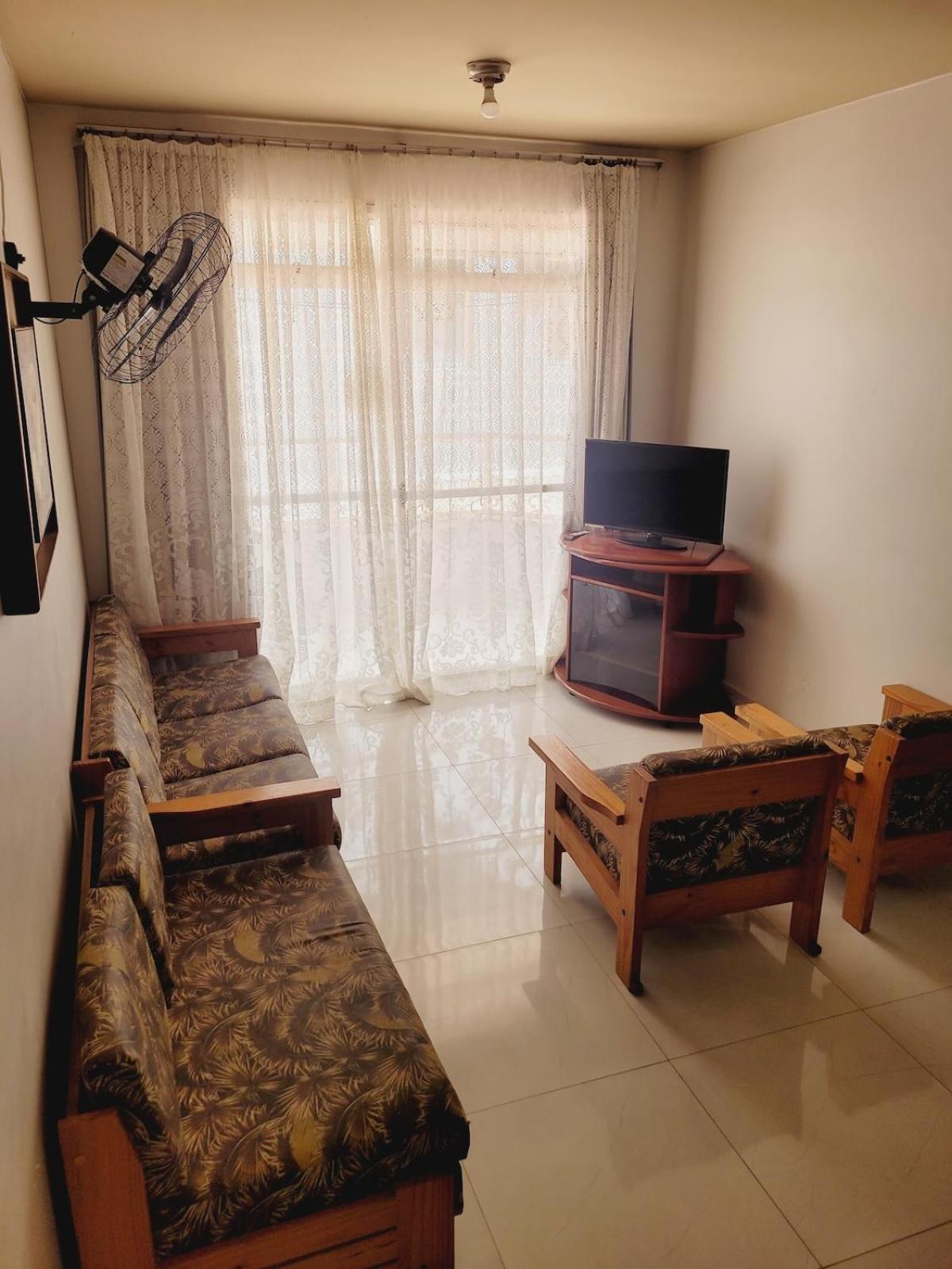 Apartamento a 250mts Da Praia, 6 hospedes, Wi-Fi, 1 vaga garagem