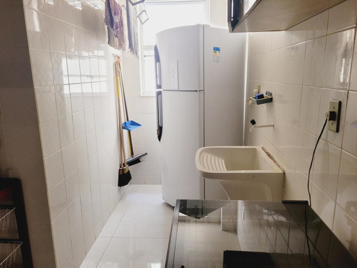 Apartamento a 250mts Da Praia, 6 hospedes, Wi-Fi, 1 vaga garagem
