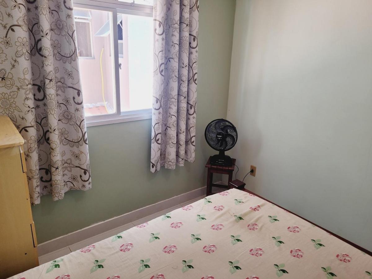 Apartamento a 250mts Da Praia, 6 hospedes, Wi-Fi, 1 vaga garagem