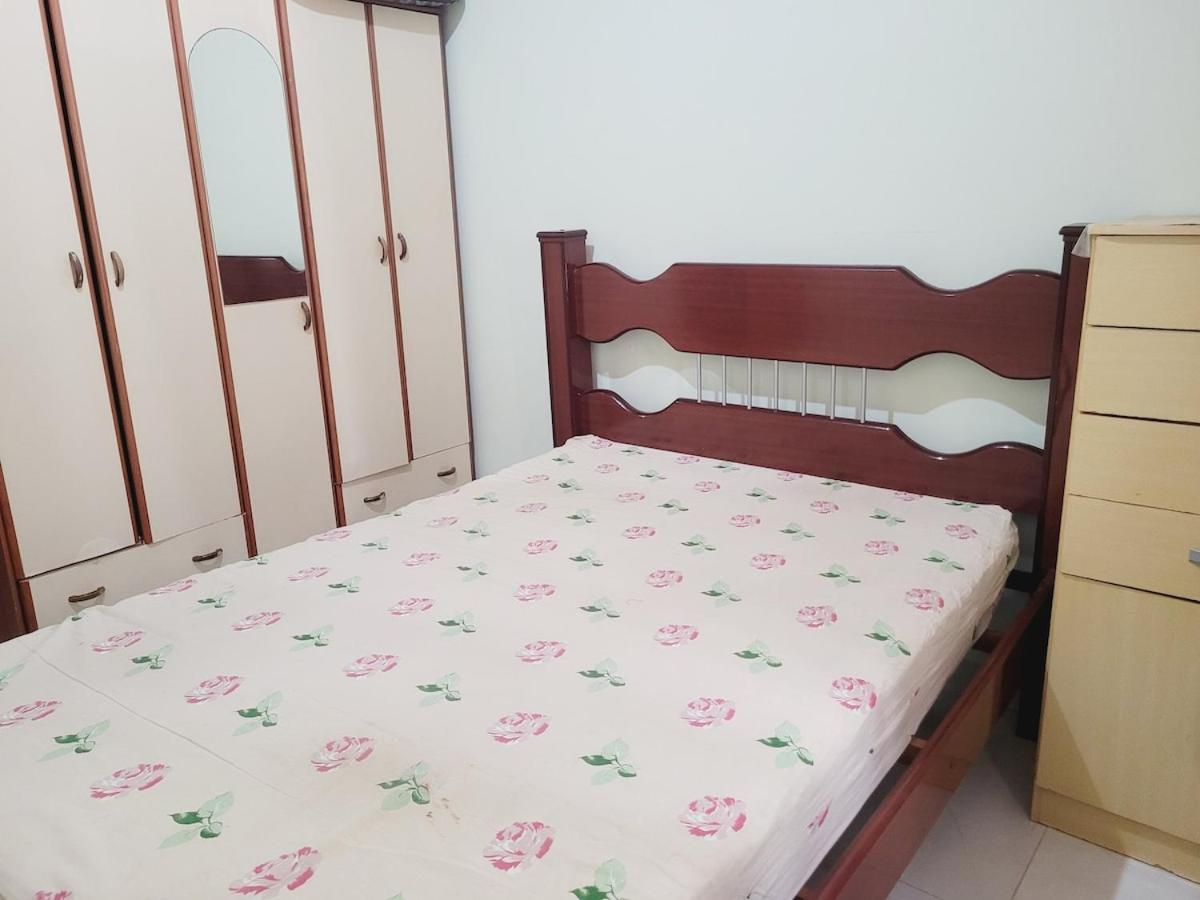 Apartamento a 250mts Da Praia, 6 hospedes, Wi-Fi, 1 vaga garagem