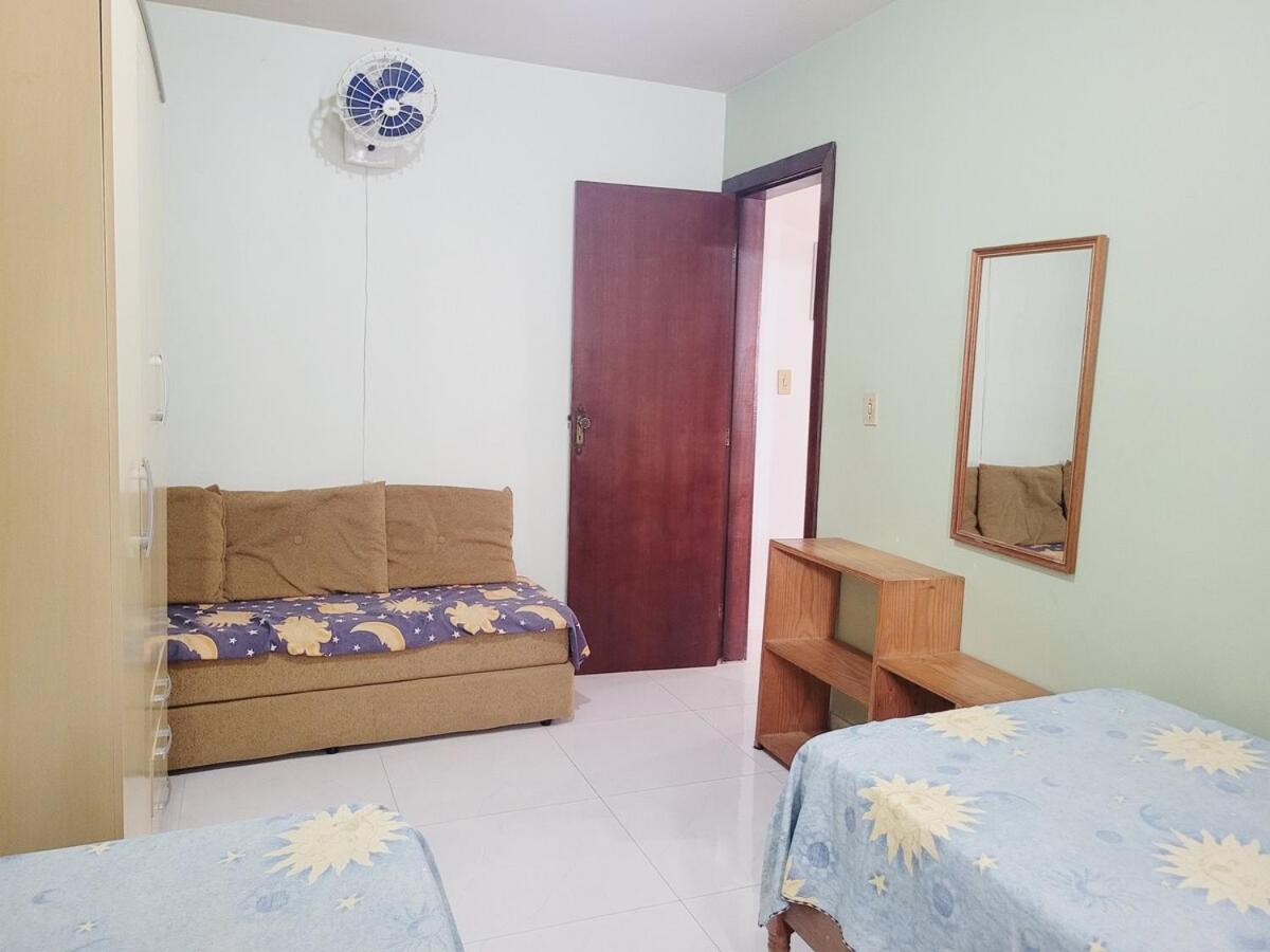 Apartamento a 250mts Da Praia, 6 hospedes, Wi-Fi, 1 vaga garagem