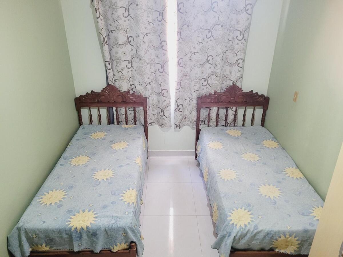Apartamento a 250mts Da Praia, 6 hospedes, Wi-Fi, 1 vaga garagem
