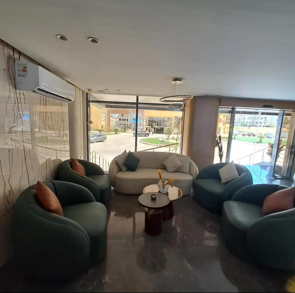Tiba gollden resort