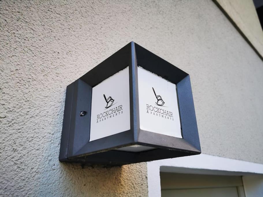 INVAL by ROCKCHAIR Apartments l SUPERHOST Status l 2 Bedrooms Boxspringbeds 2 Bathrooms in City Center 