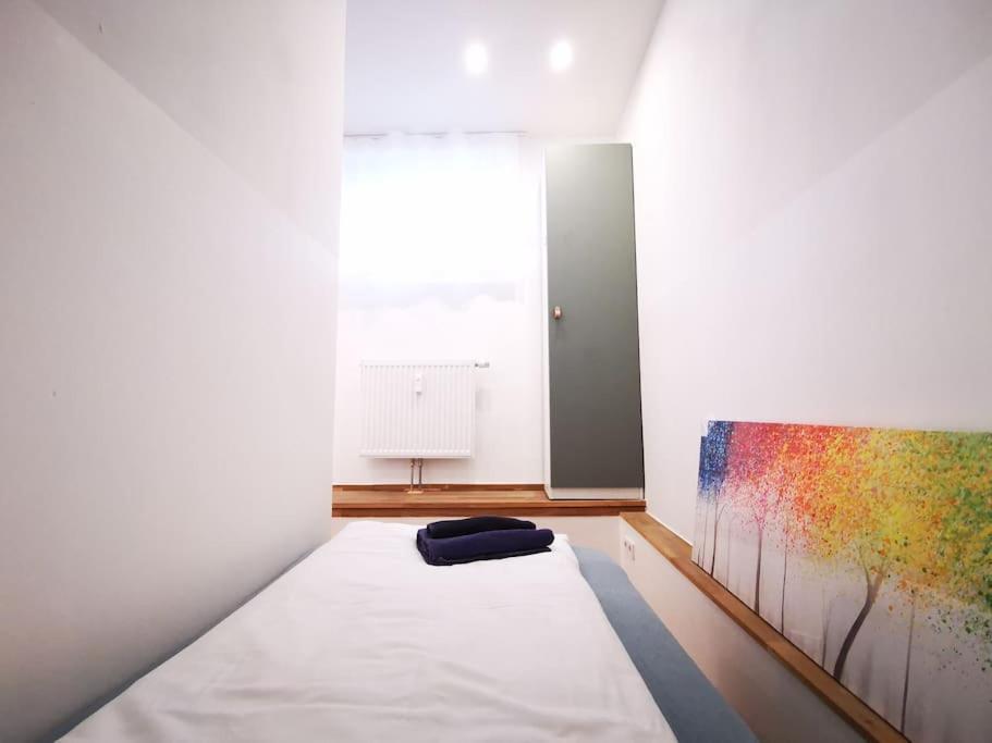 INVAL by ROCKCHAIR Apartments l SUPERHOST Status l 2 Bedrooms Boxspringbeds 2 Bathrooms in City Center 