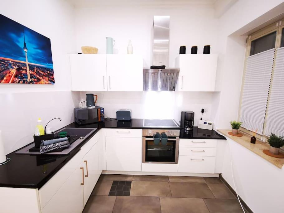 INVAL by ROCKCHAIR Apartments l SUPERHOST Status l 2 Bedrooms Boxspringbeds 2 Bathrooms in City Center 