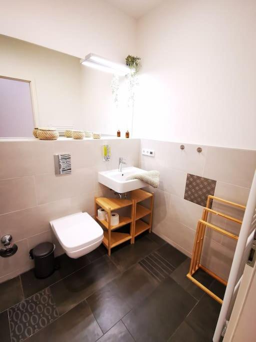INVAL by ROCKCHAIR Apartments l SUPERHOST Status l 2 Bedrooms Boxspringbeds 2 Bathrooms in City Center 