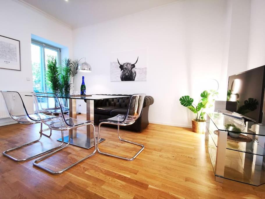 INVAL by ROCKCHAIR Apartments l SUPERHOST Status l 2 Bedrooms Boxspringbeds 2 Bathrooms in City Center 
