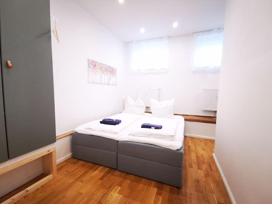 INVAL by ROCKCHAIR Apartments l SUPERHOST Status l 2 Bedrooms Boxspringbeds 2 Bathrooms in City Center 