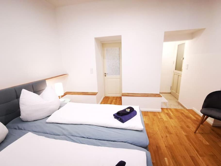 INVAL by ROCKCHAIR Apartments l SUPERHOST Status l 2 Bedrooms Boxspringbeds 2 Bathrooms in City Center 