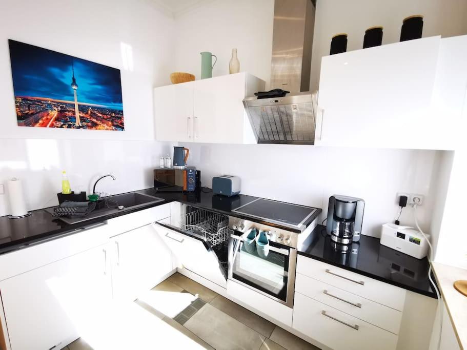 INVAL by ROCKCHAIR Apartments l SUPERHOST Status l 2 Bedrooms Boxspringbeds 2 Bathrooms in City Center 