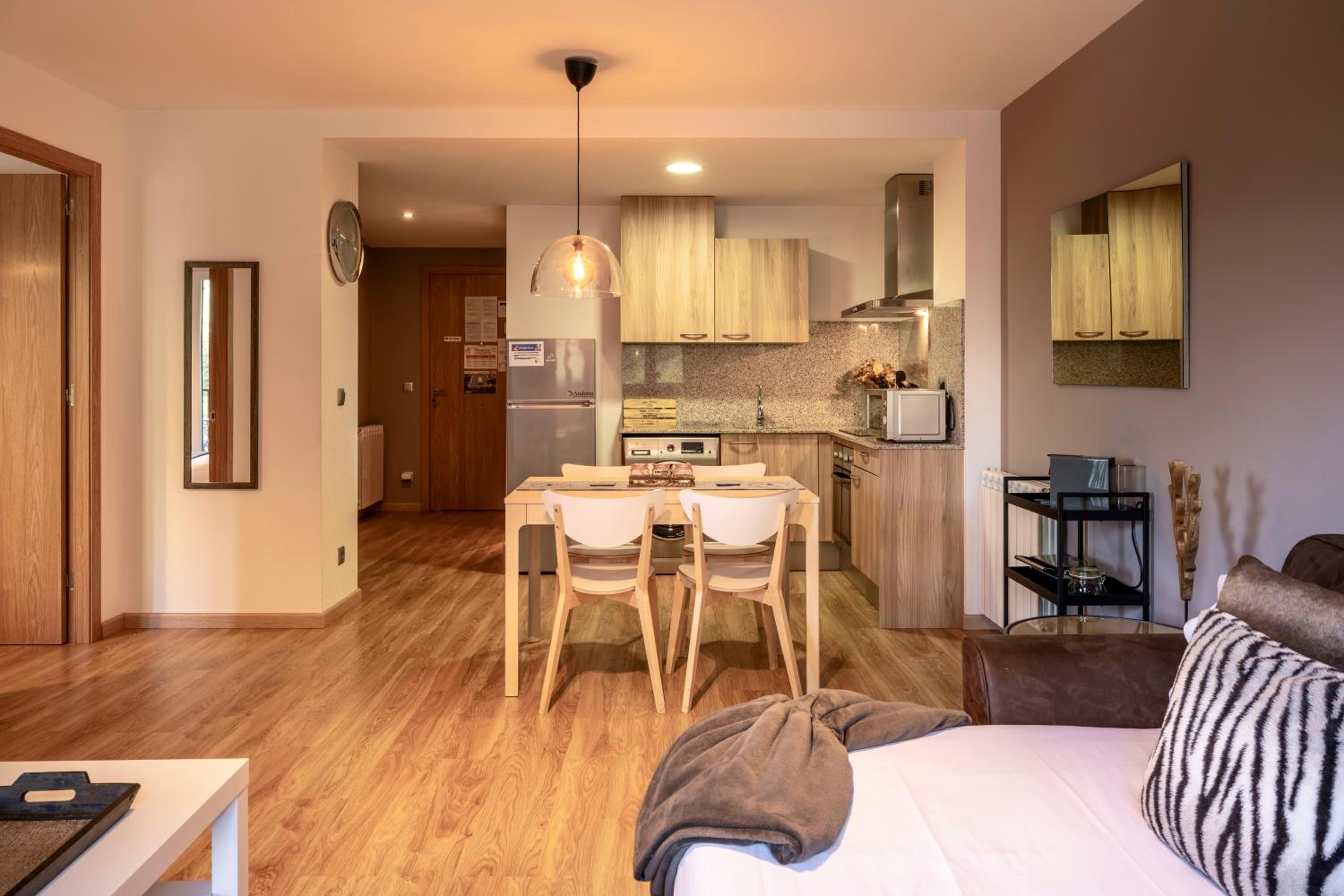 TOP Vistas Al Valle Arinsal - 6PAX - A Pie De Pistas & ESQUÍ - Free Parking l by BonesVacances