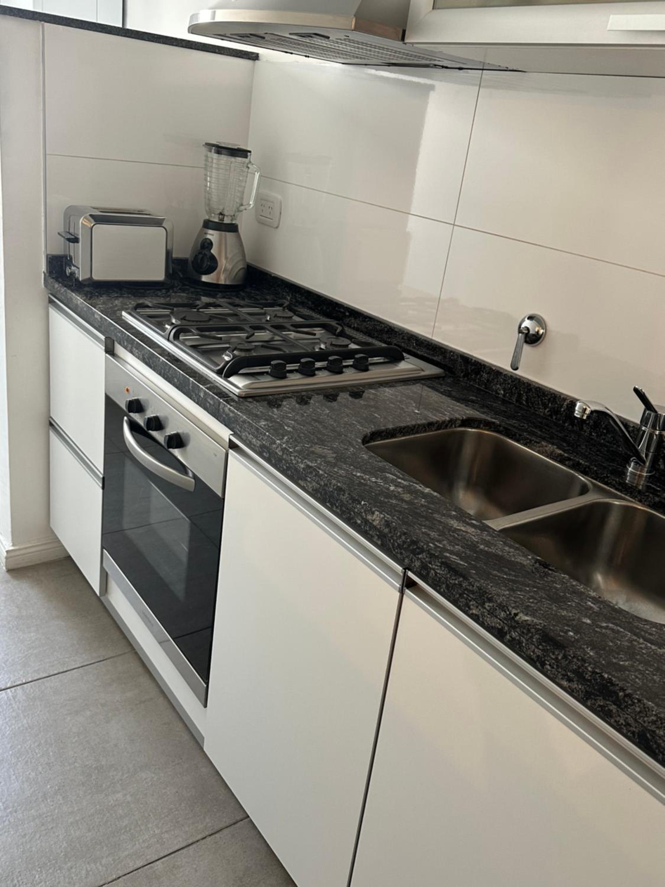 DEPARTAMENTO NUEVO CENTRICO 2 DORMITORIOS 2 Baños COCHERA GRATIS-PISCINA