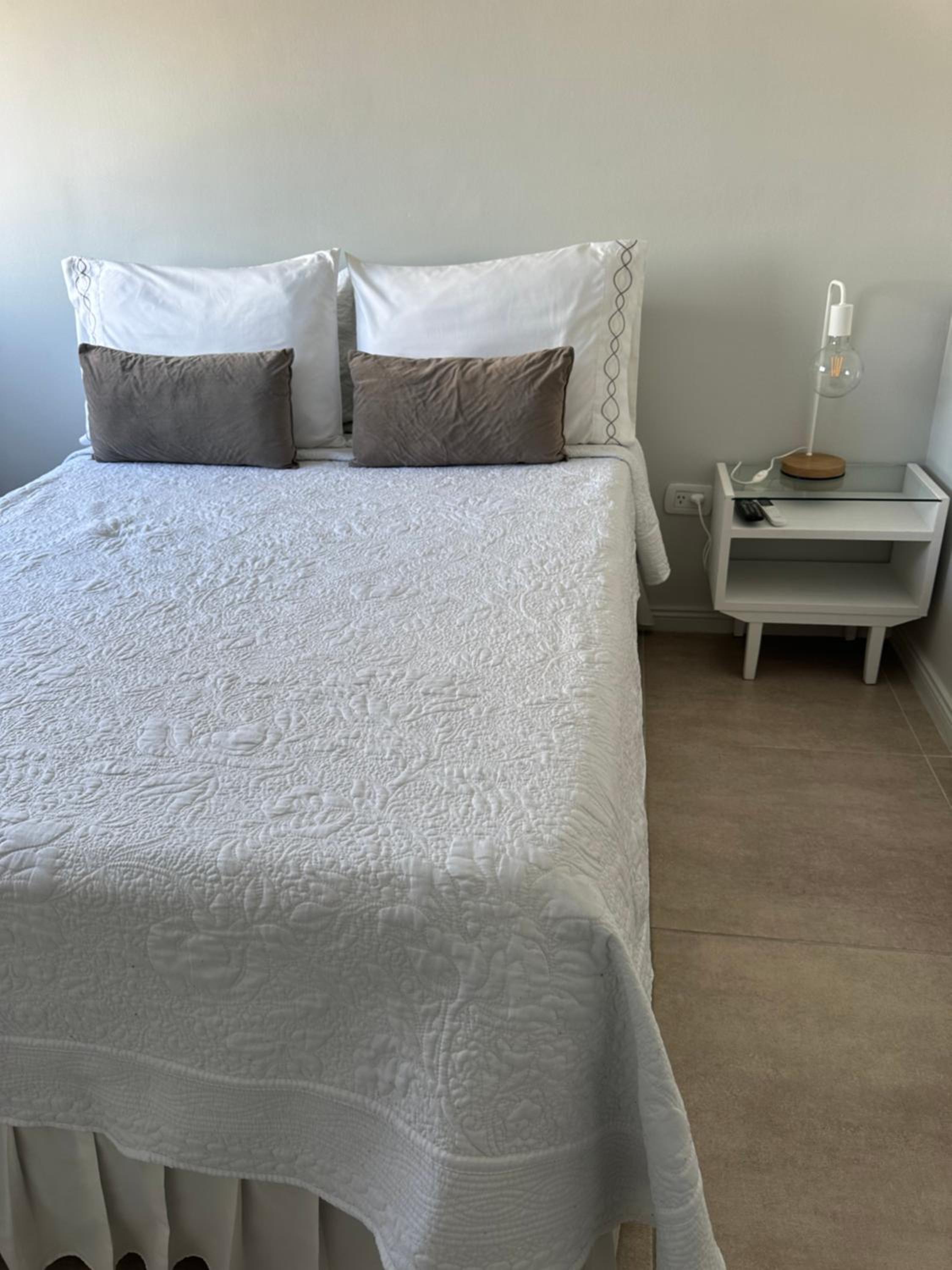 DEPARTAMENTO NUEVO CENTRICO 2 DORMITORIOS 2 Baños COCHERA GRATIS-PISCINA