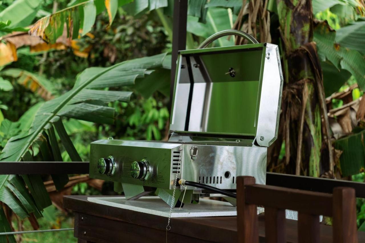 Natural Lodge Containers