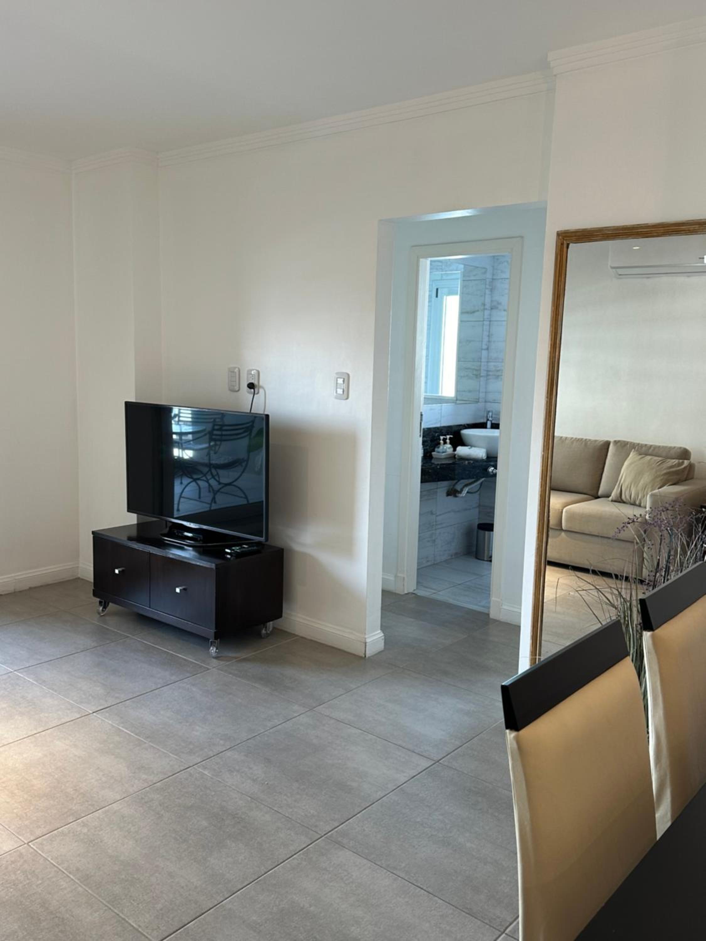 DEPARTAMENTO NUEVO CENTRICO 2 DORMITORIOS 2 Baños COCHERA GRATIS-PISCINA