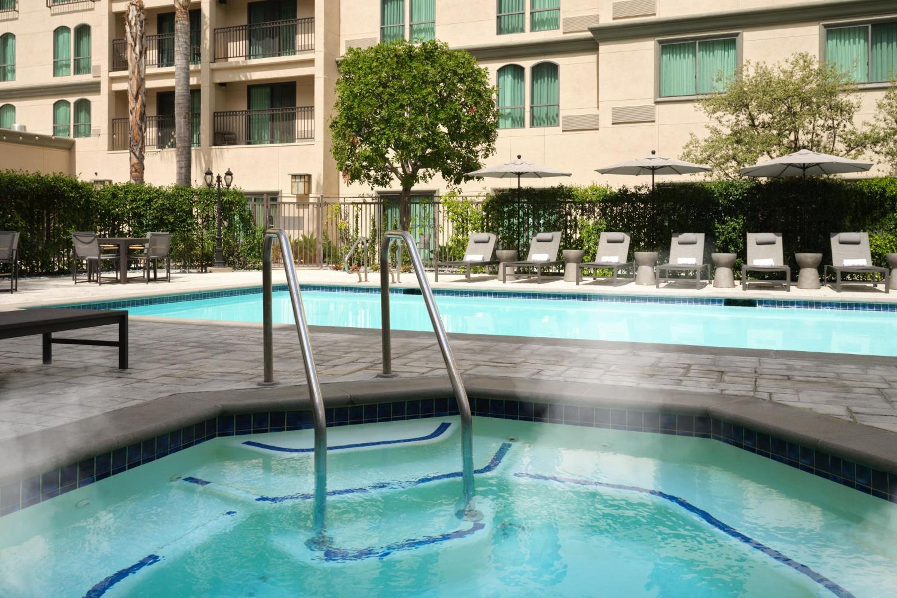 Courtyard by Marriott Los Angeles Pasadena Old Town - Property Image 19