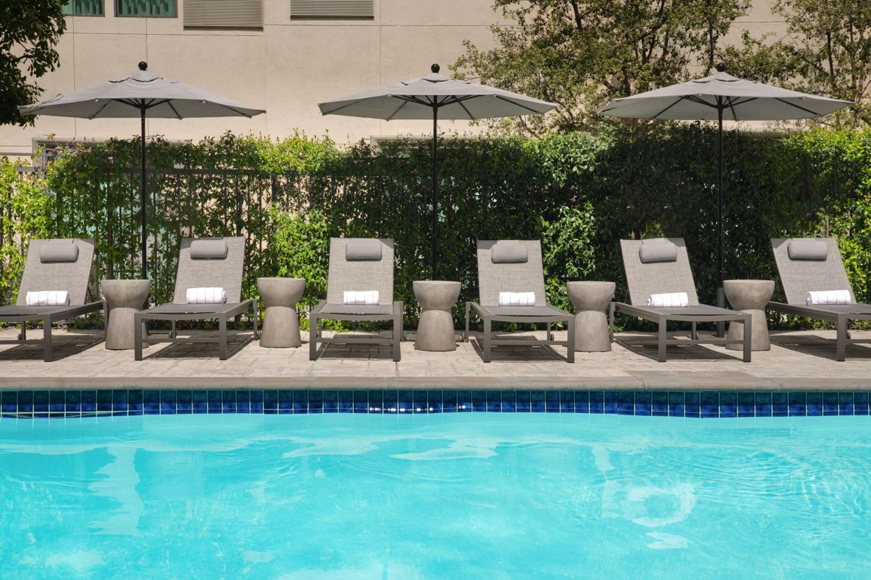 Courtyard by Marriott Los Angeles Pasadena Old Town - Property Image 30