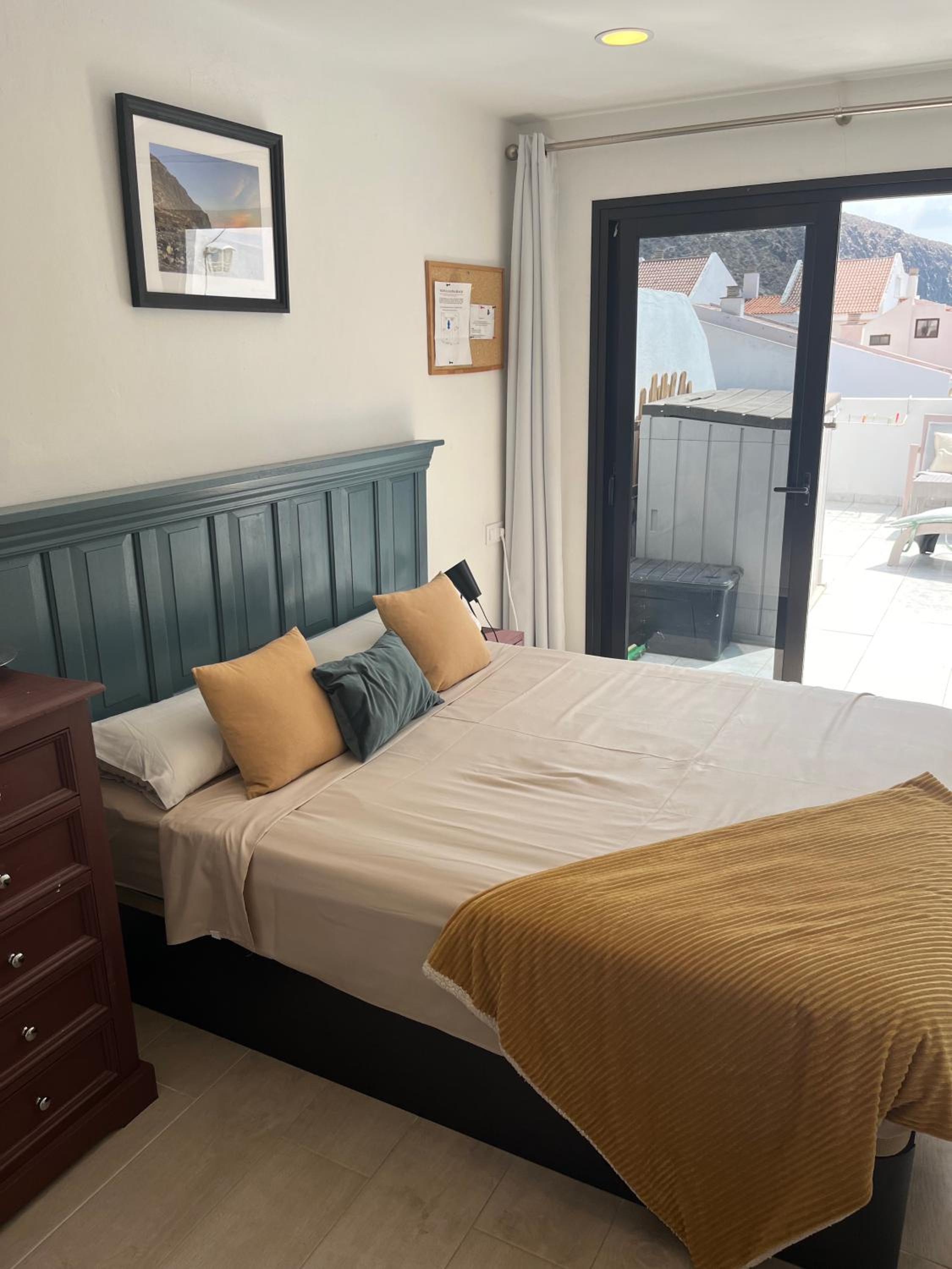 Sea View Penthouse Apartment or Studio with Large Terrace in Los Cristianos