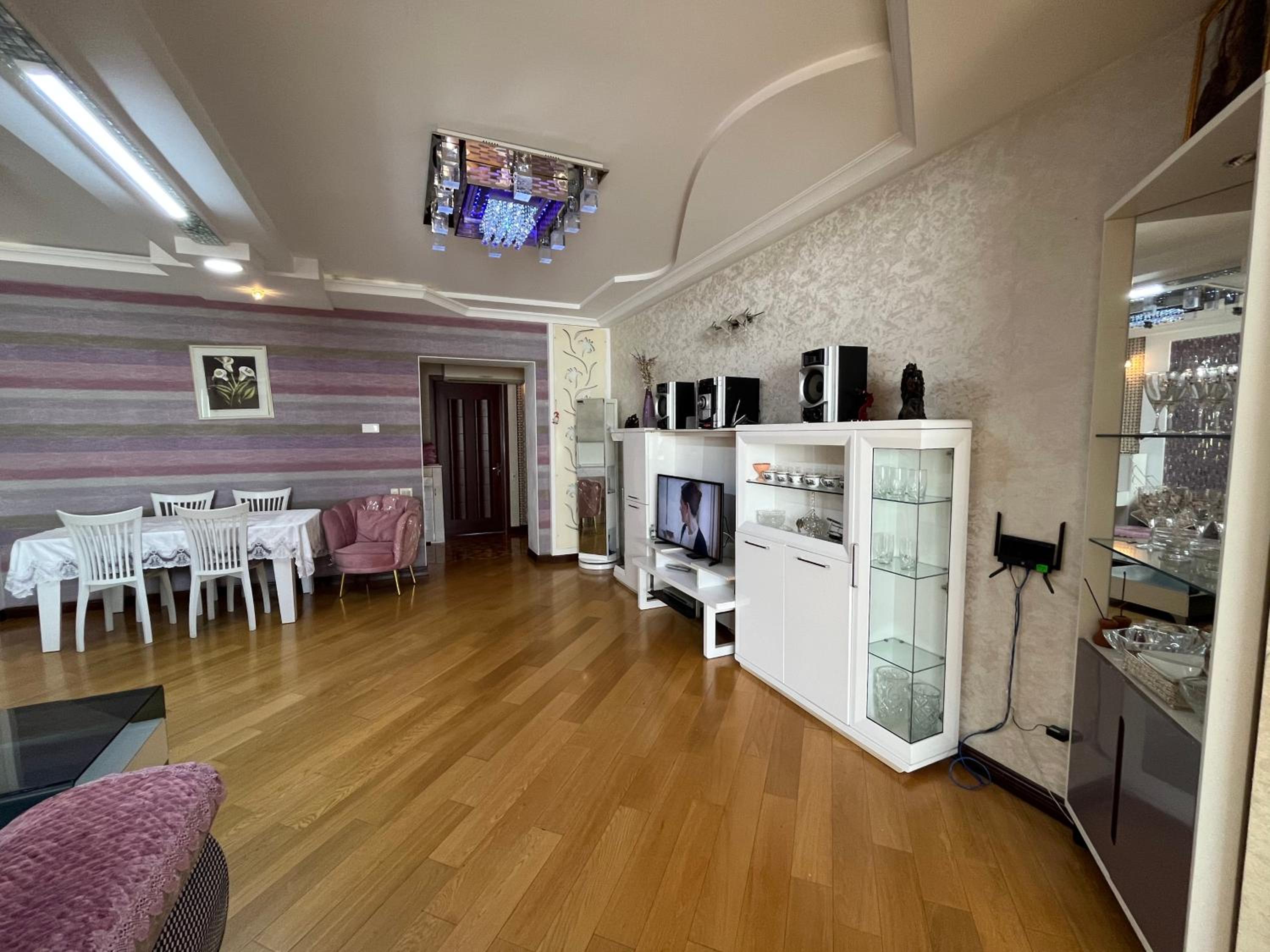 SAN Apartment