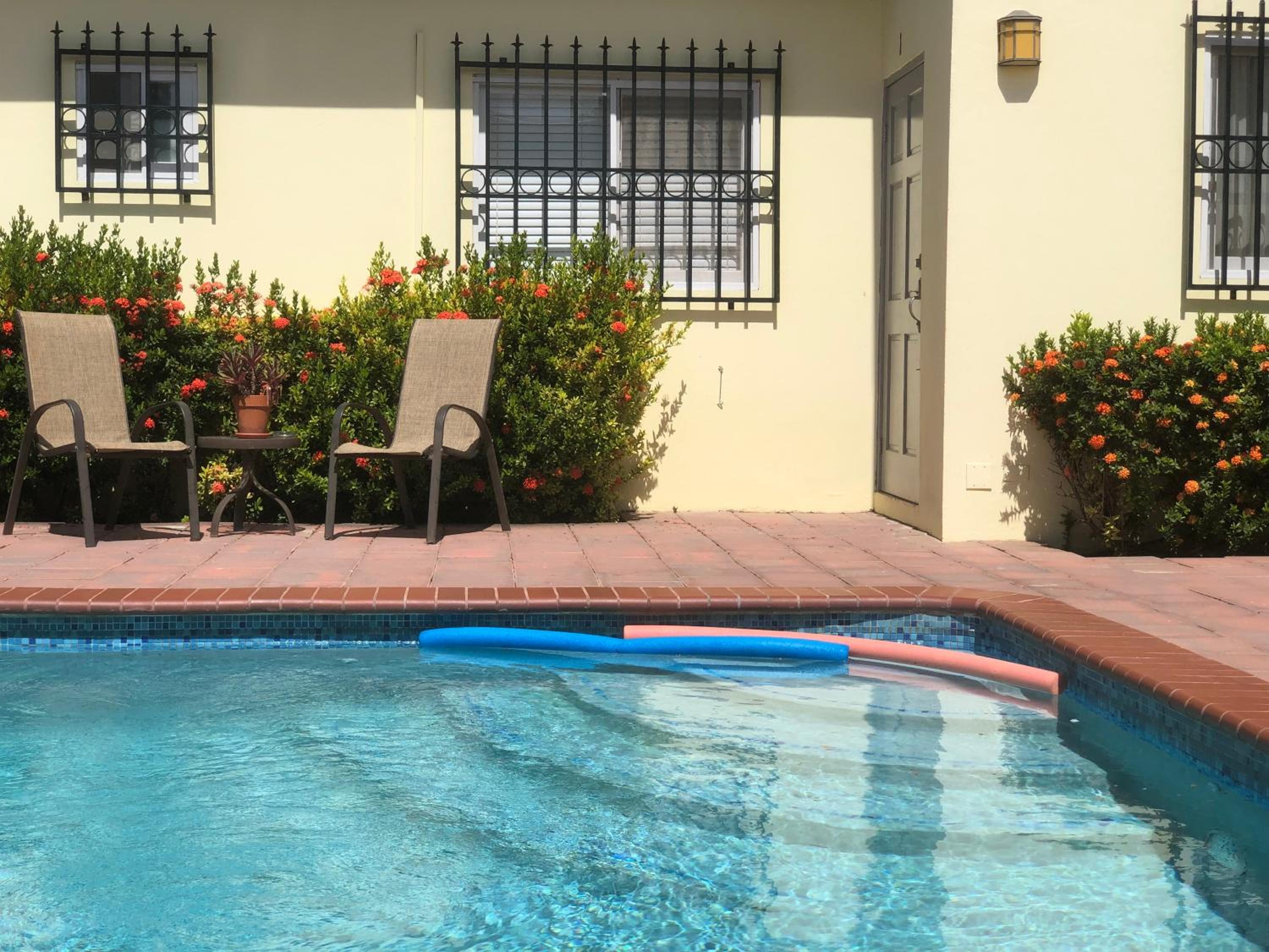 VICENTE habitación