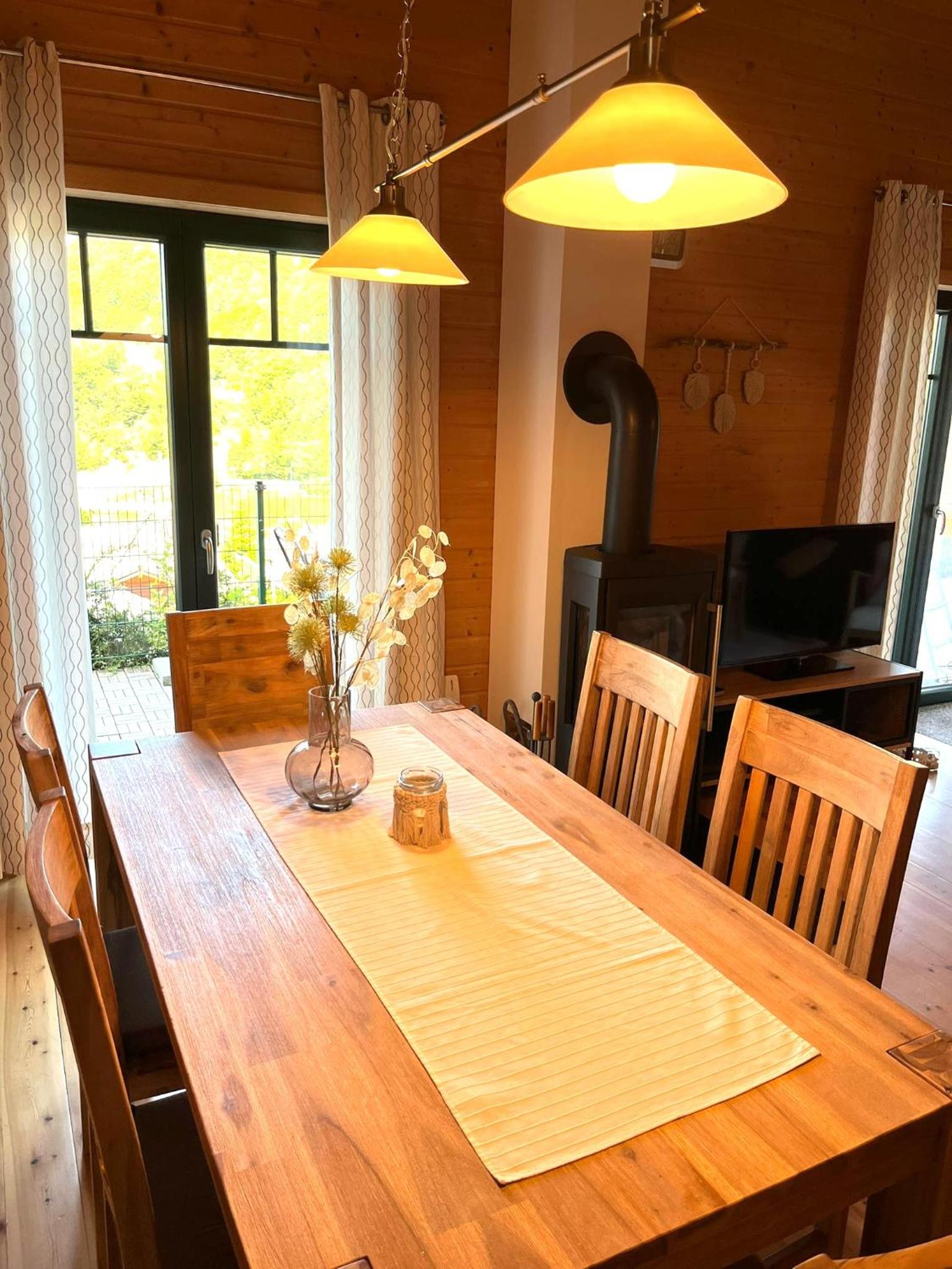 5 Sterne Ferienhaus Susi mit Kamin, Seeblick und 2 Terrassen view 4