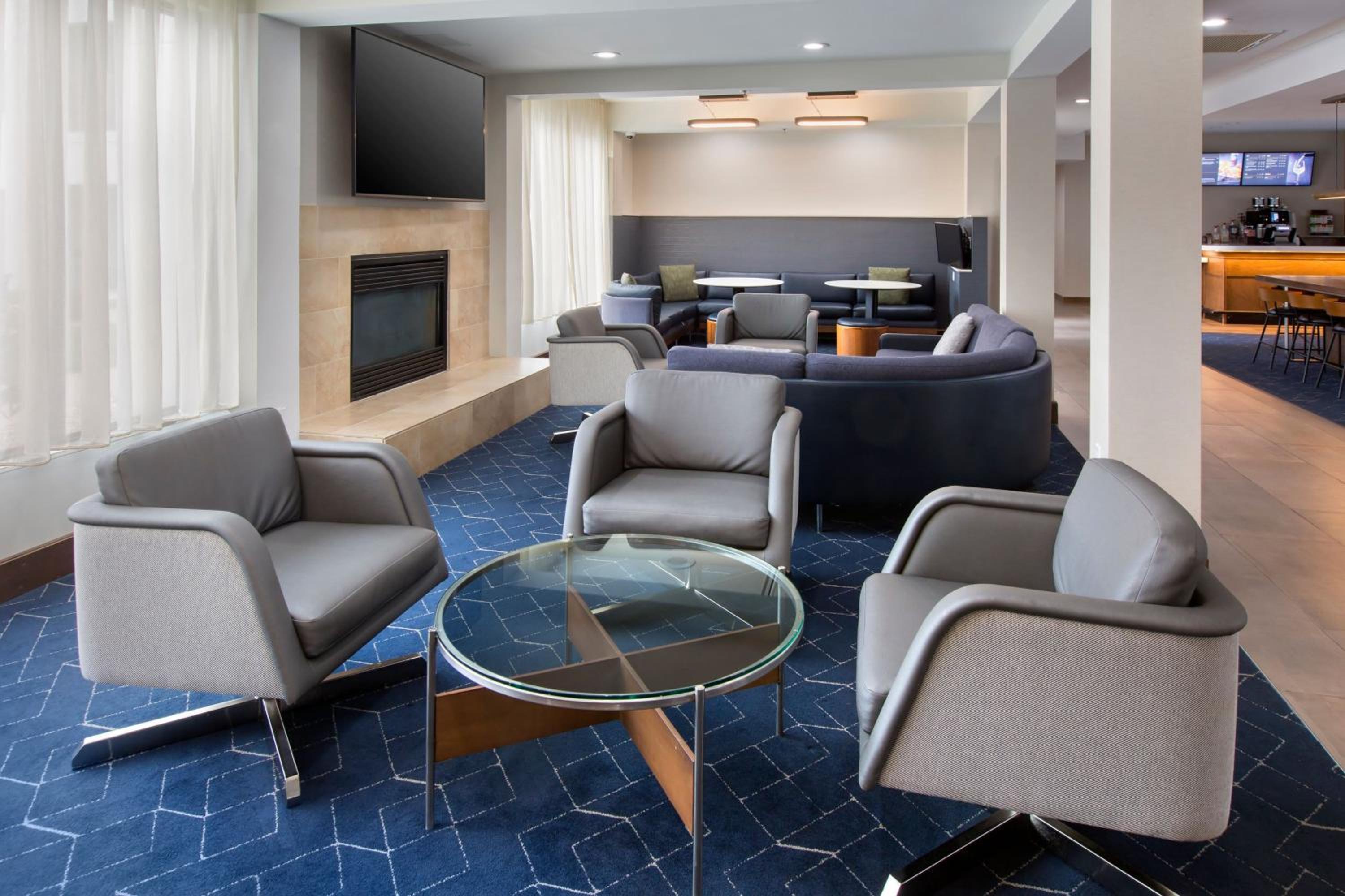 Gulf Shores Vacations - Courtyard by Marriott New Haven Orange - Property Image 25