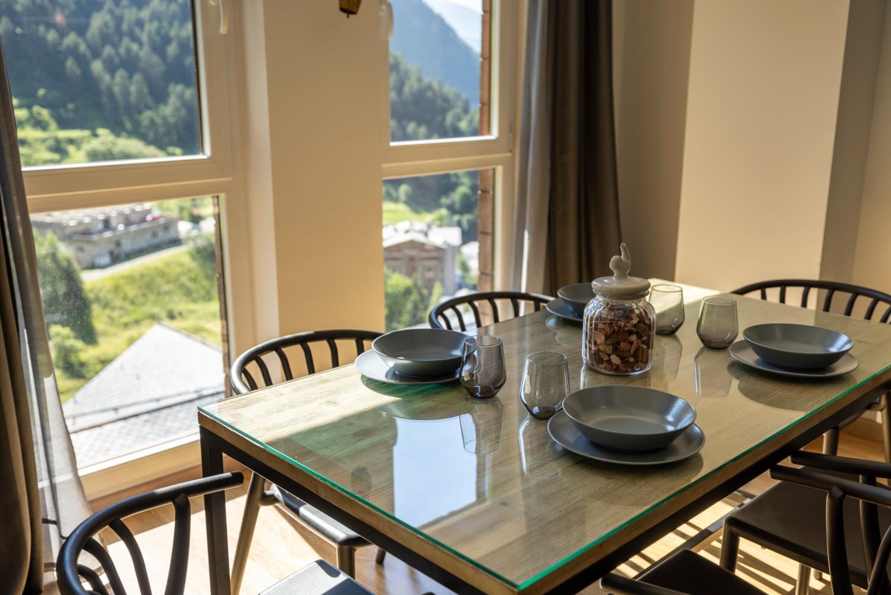 Vistas PRECIOSAS Al Valle De Arinsal - 6PAX- A Pie De Pistas & ESQUÍ - Free Parking l by BonesVacances