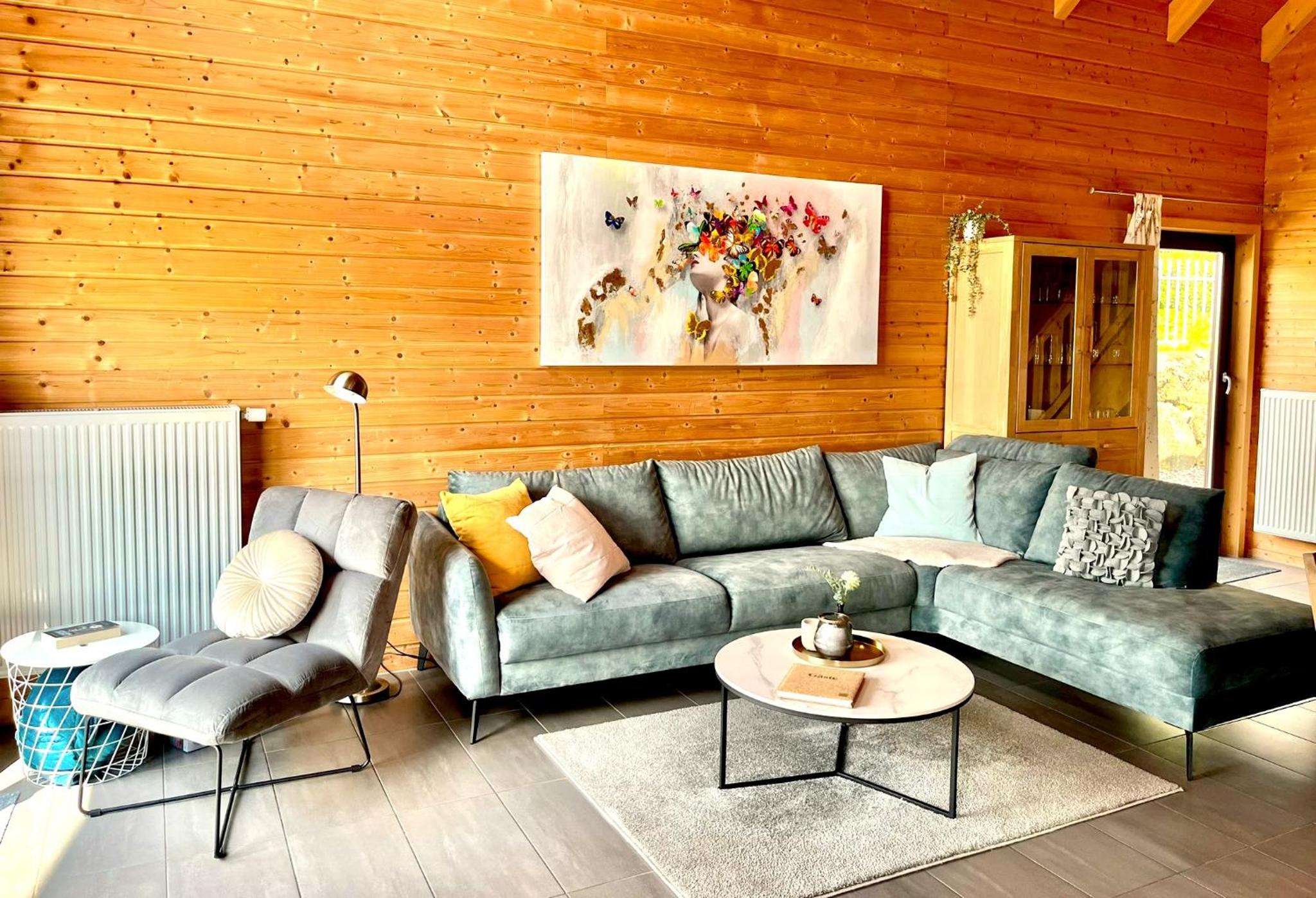 5 Sterne Ferienhaus Tommy mit Kamin, Seeblick und großer Terrasse view 2