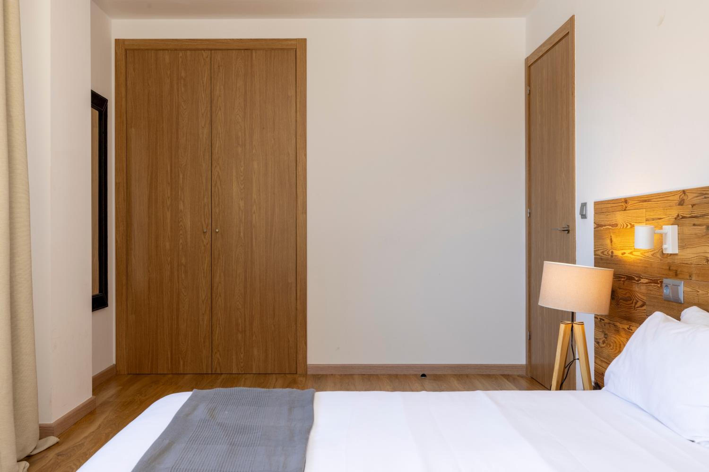 Iconic - A Pie De Pistas En 1 Minuto - Terraza con Vistas al Valle Arinsal - Parking Gratis l by BonesVacances