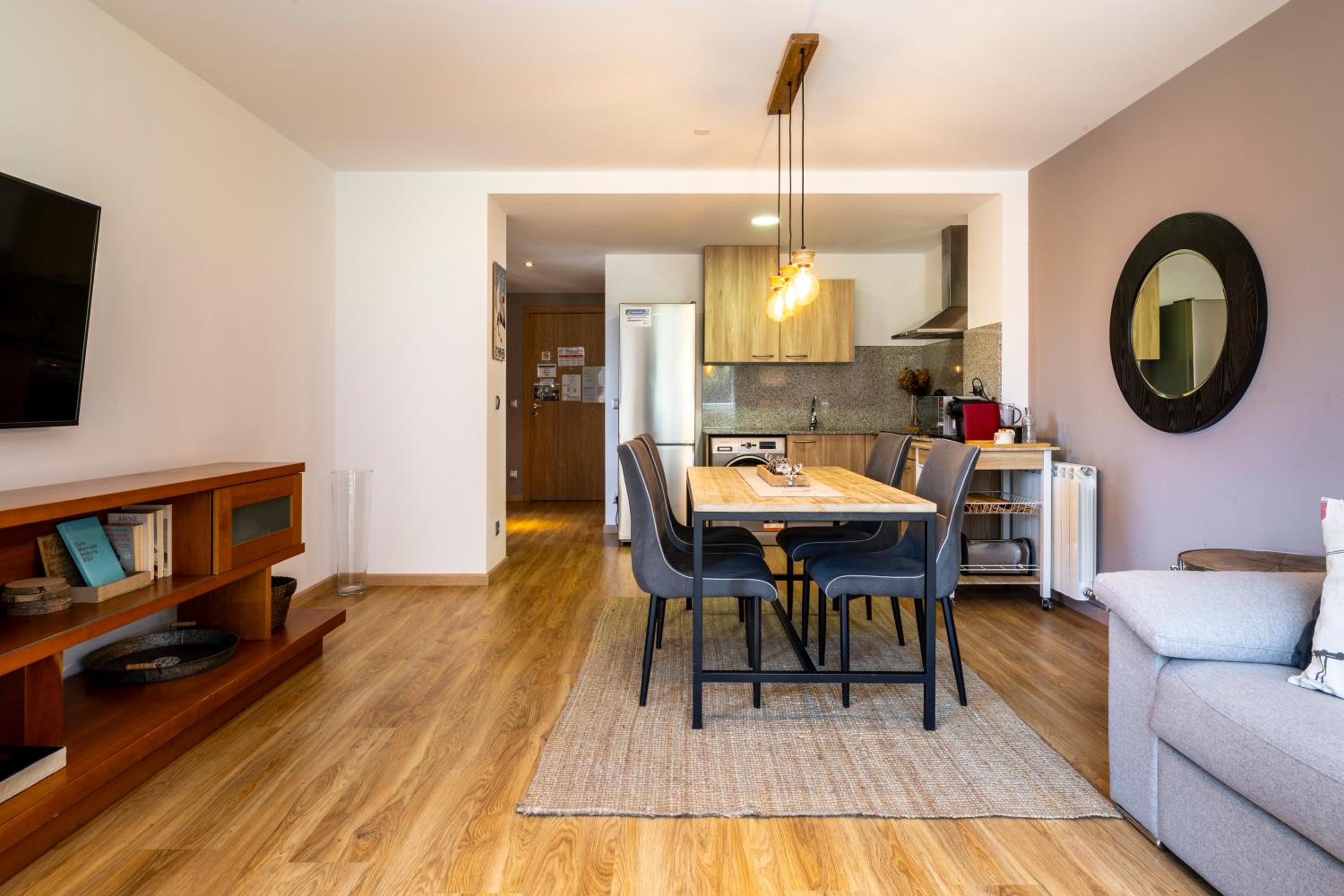 Iconic - A Pie De Pistas En 1 Minuto - Terraza con Vistas al Valle Arinsal - Parking Gratis l by BonesVacances