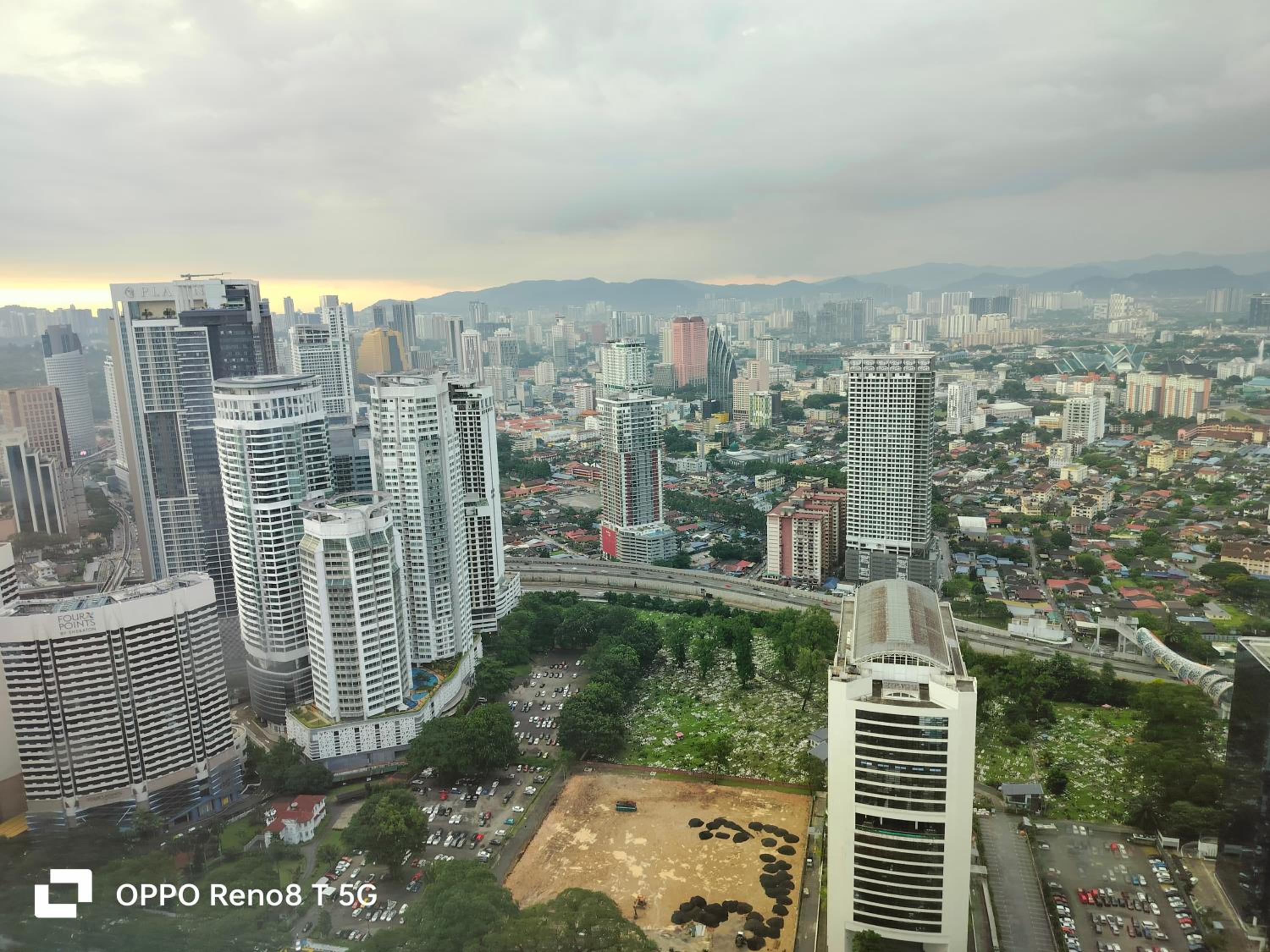 Sky Suites klcc At kl