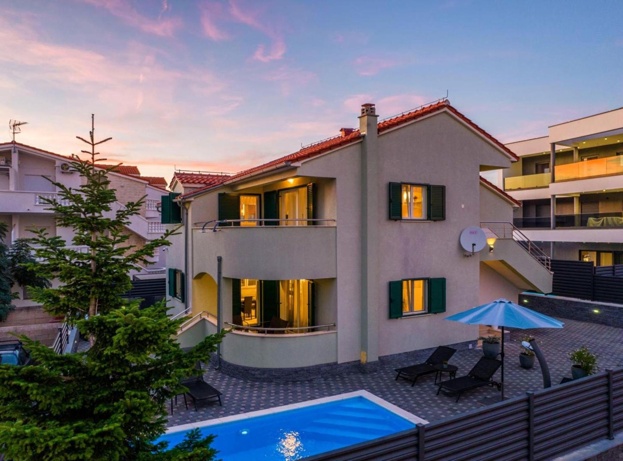 Villa S view 5