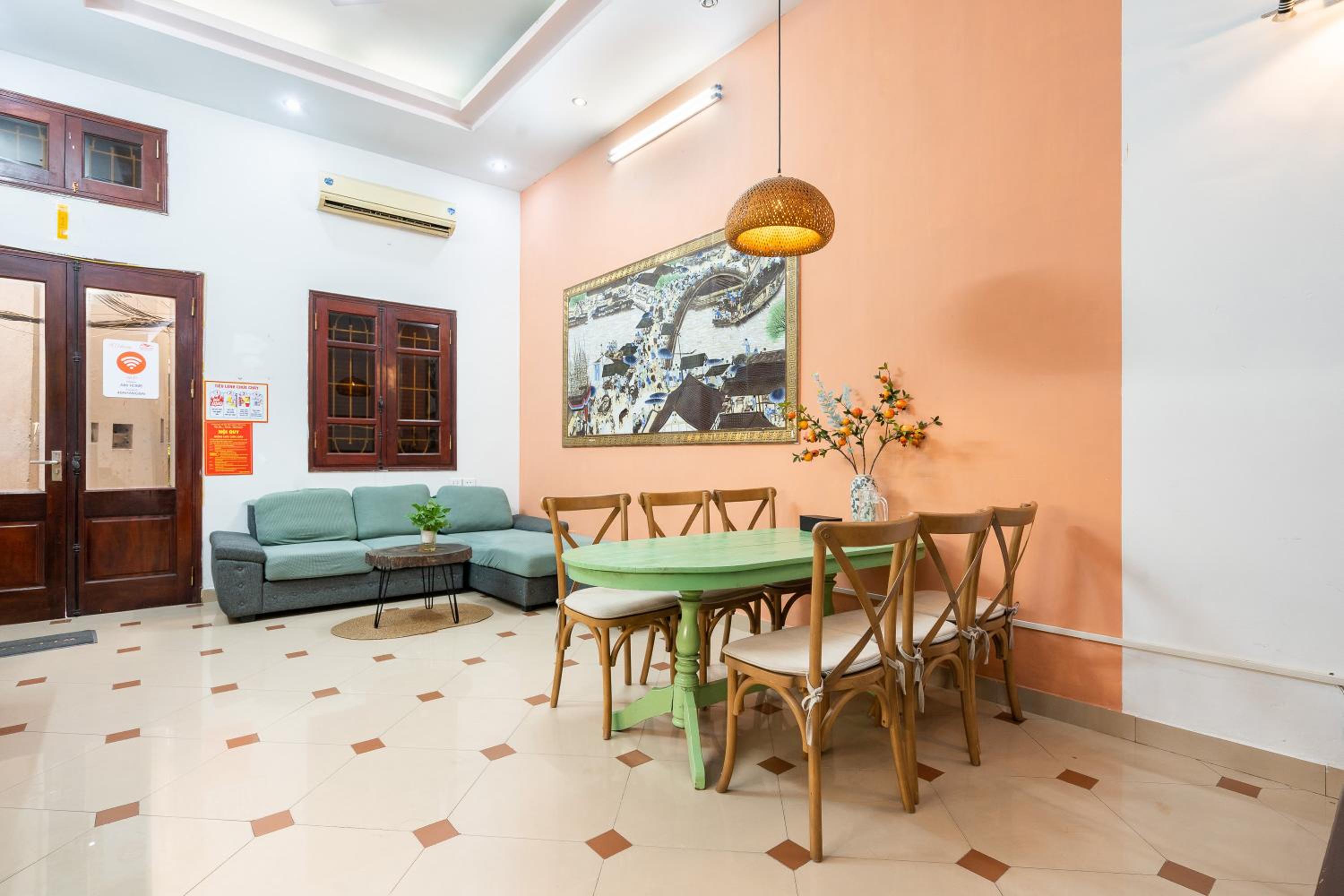 lounge