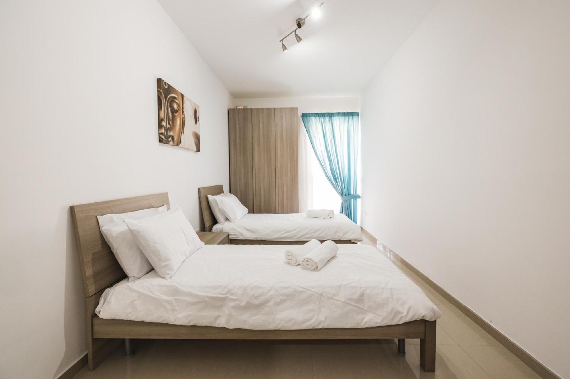 Spacious 2 bedroom apartment photo 4