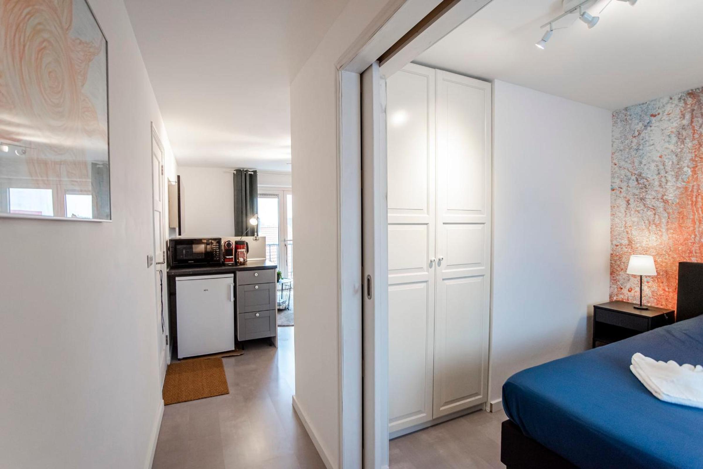 Studio Evership just minutes from the beach and center view 4