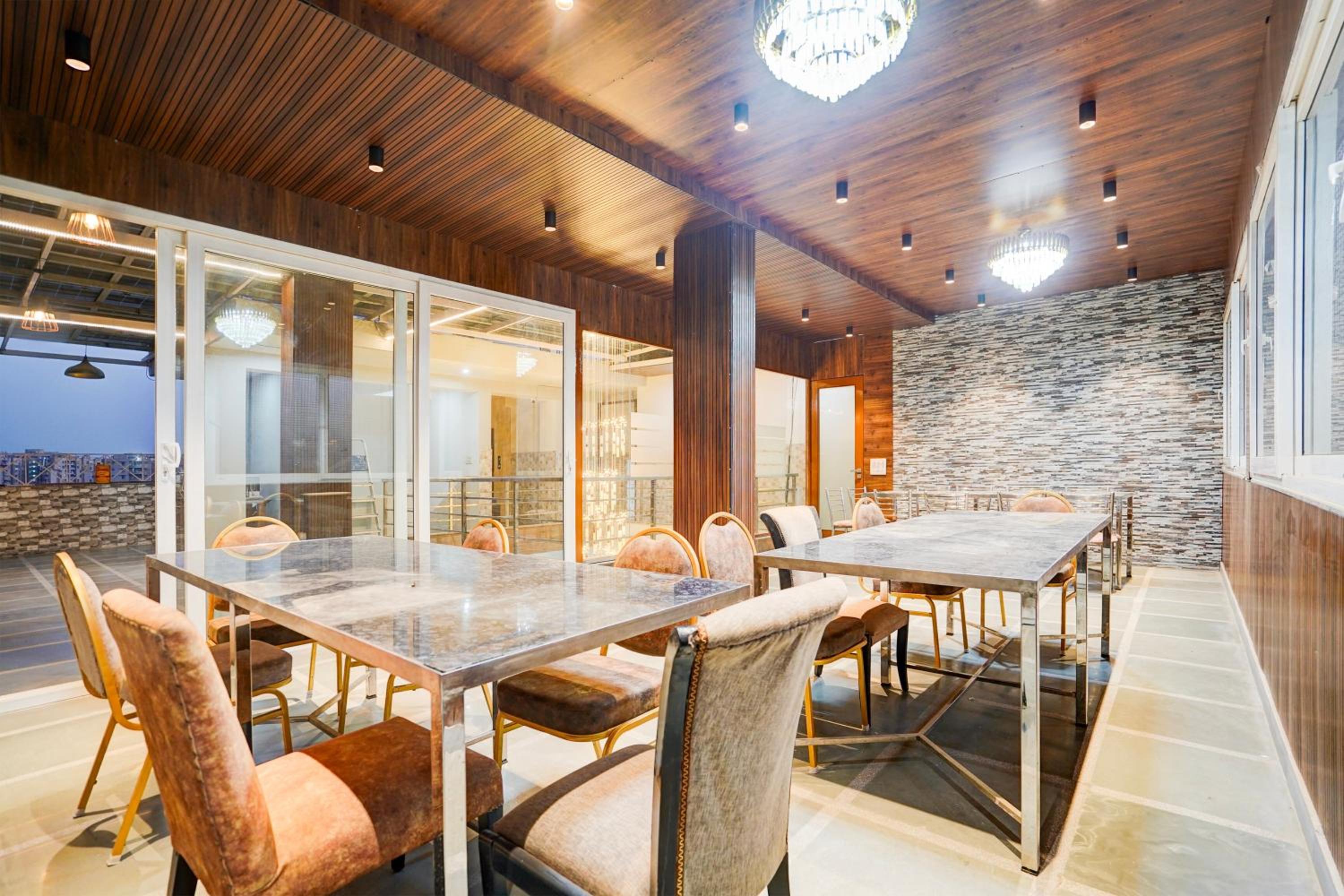 meeting & event spaces