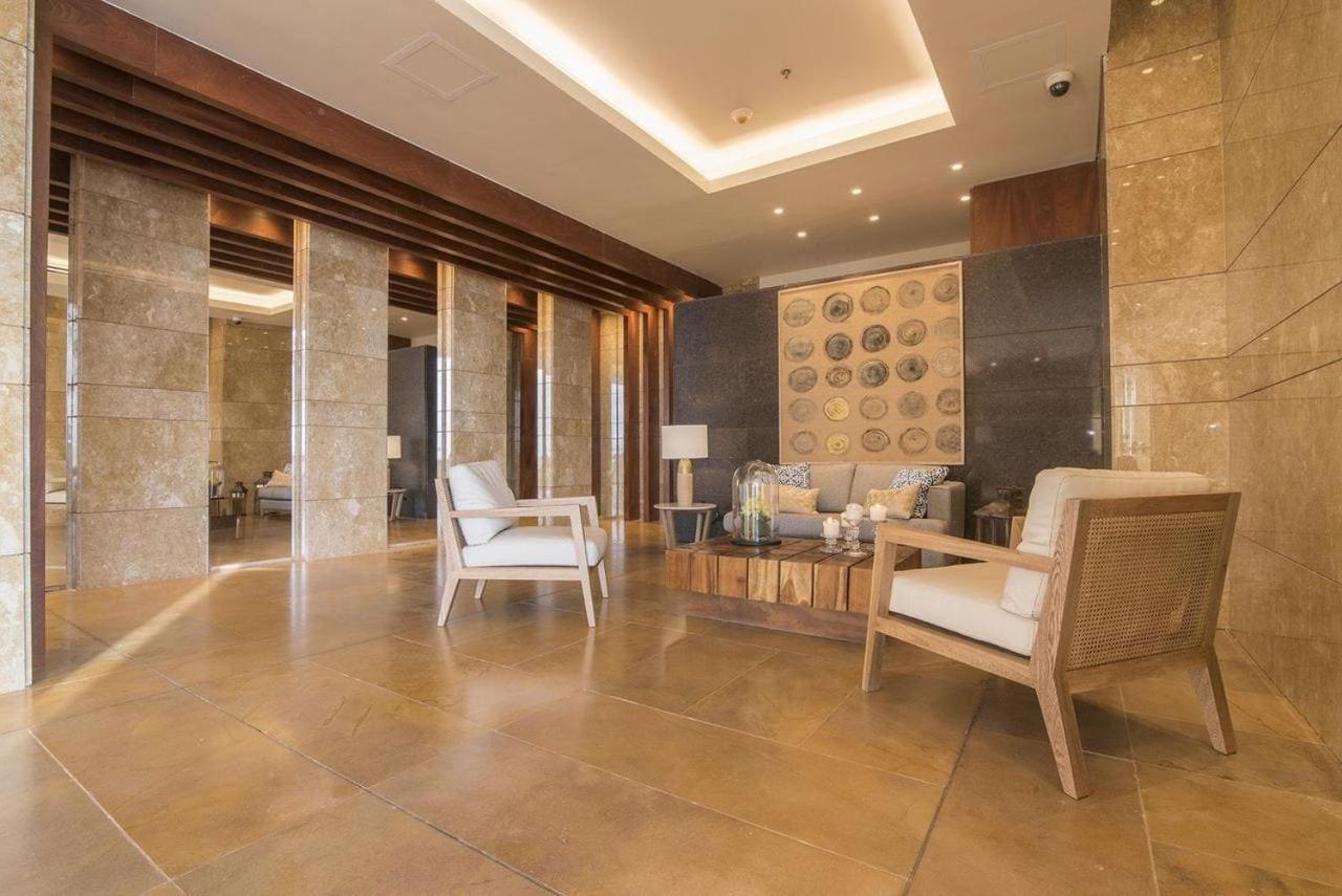 New Apartment With 1 Bedroom In H2