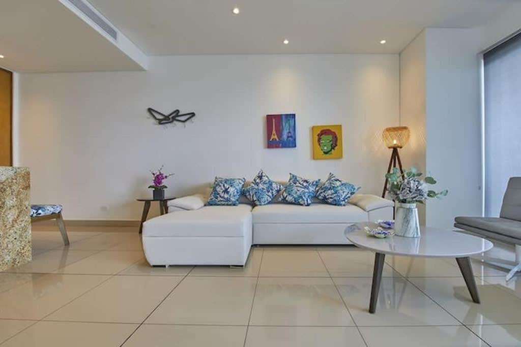 New Apartment With 1 Bedroom In H2