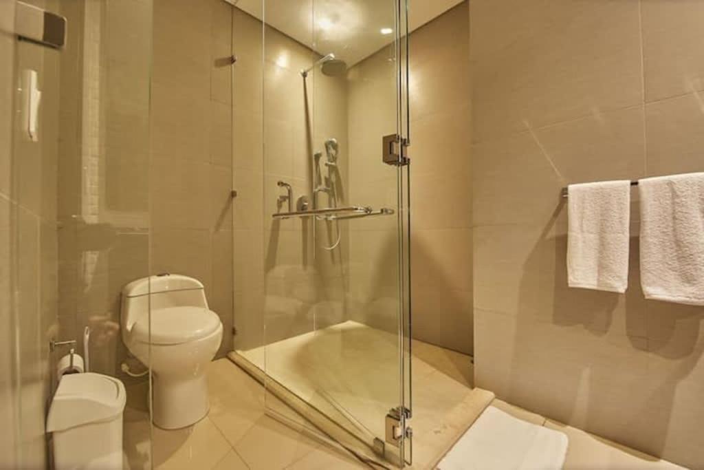 New Apartment With 1 Bedroom In H2