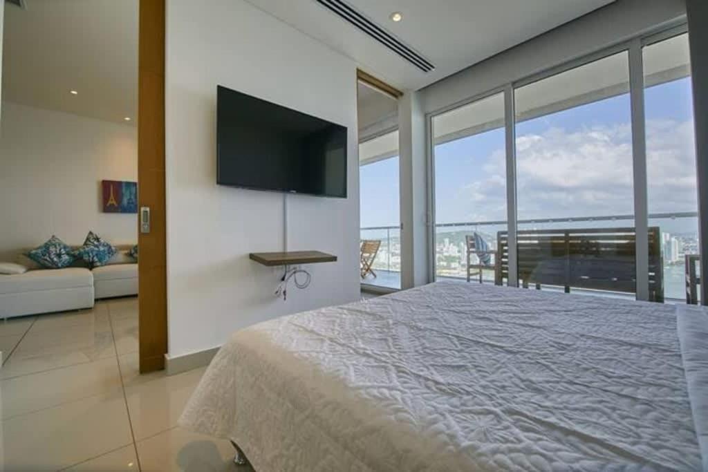 New Apartment With 1 Bedroom In H2