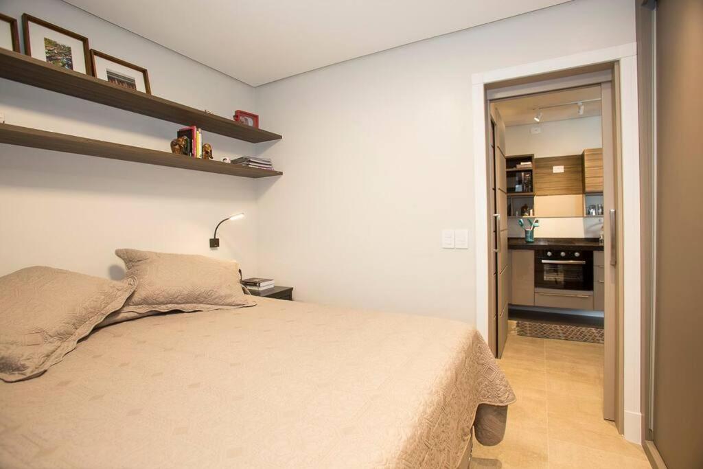 Apartamento com serviços, na melhor região de SP