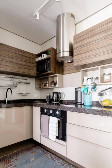 Apartamento com serviços, na melhor região de SP