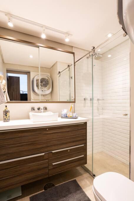 Apartamento com serviços, na melhor região de SP