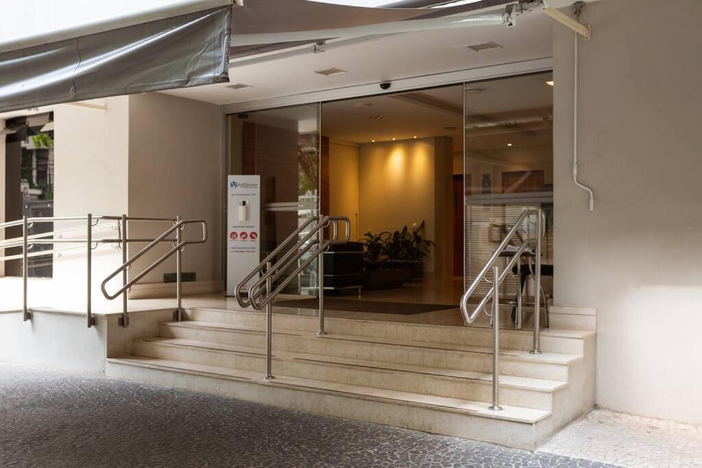 Apartamento com serviços, na melhor região de SP