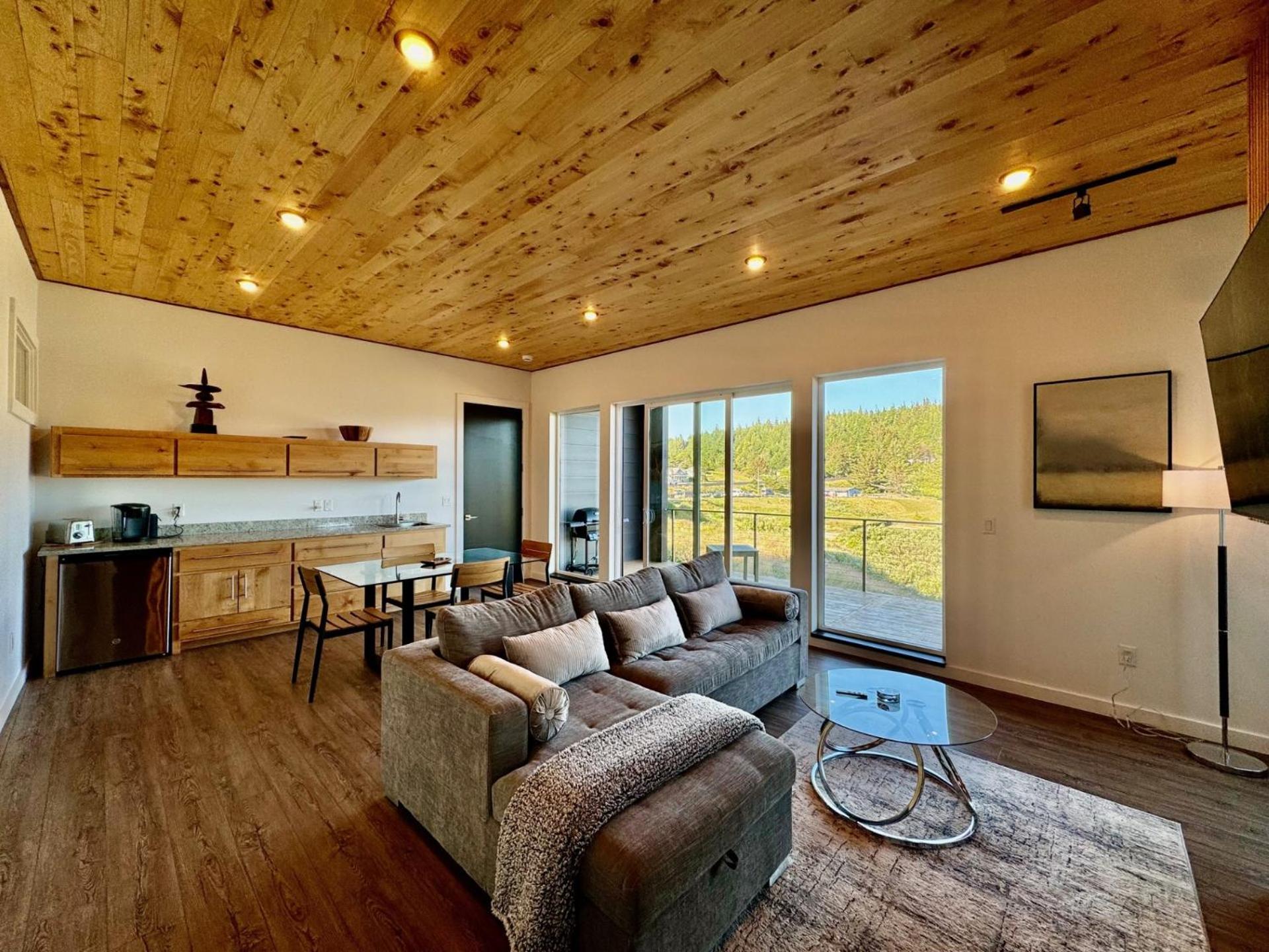 The Cove at Port Orford - 5 Ocean Front Suites view 3