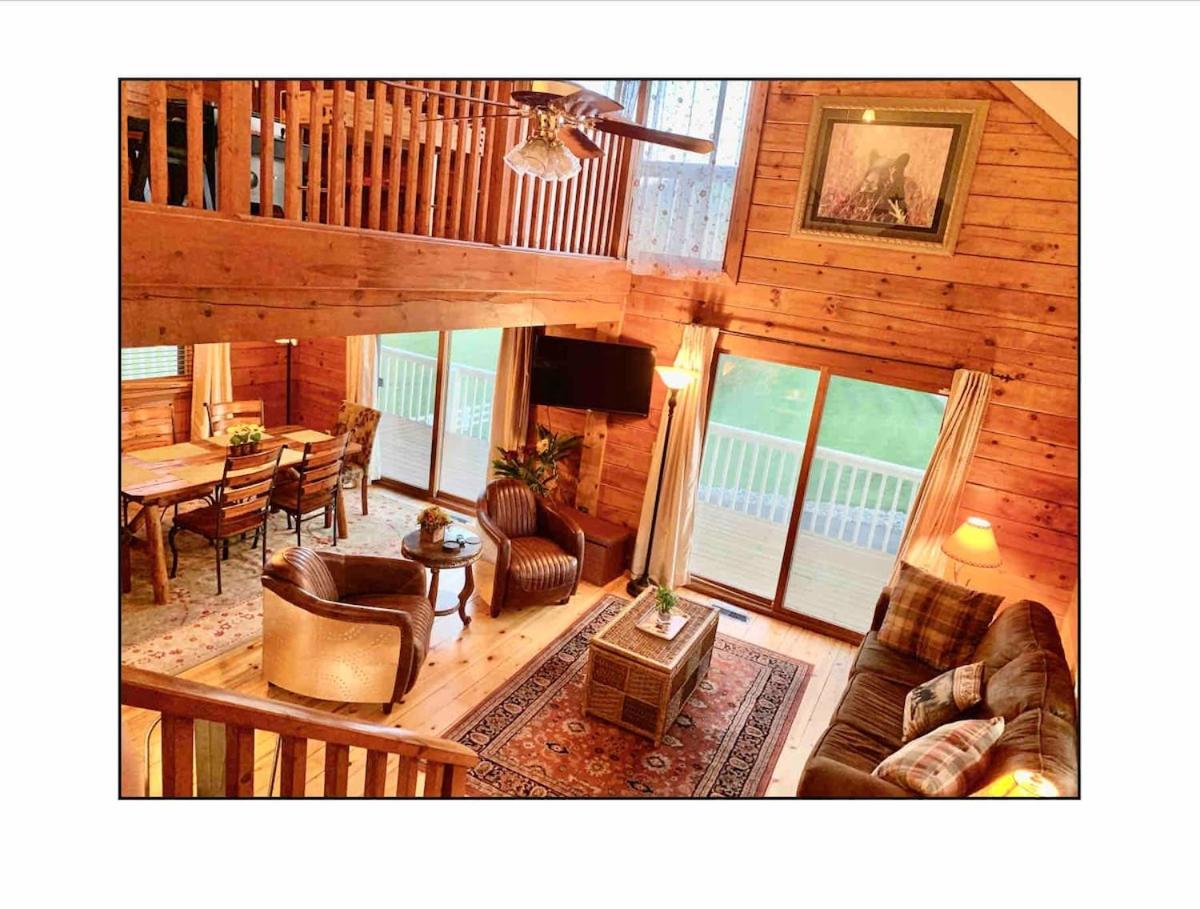 Heartwood Lavish Cottage in the Smoky Mountains view 2